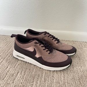 Nike Air Max Thea Sneakers